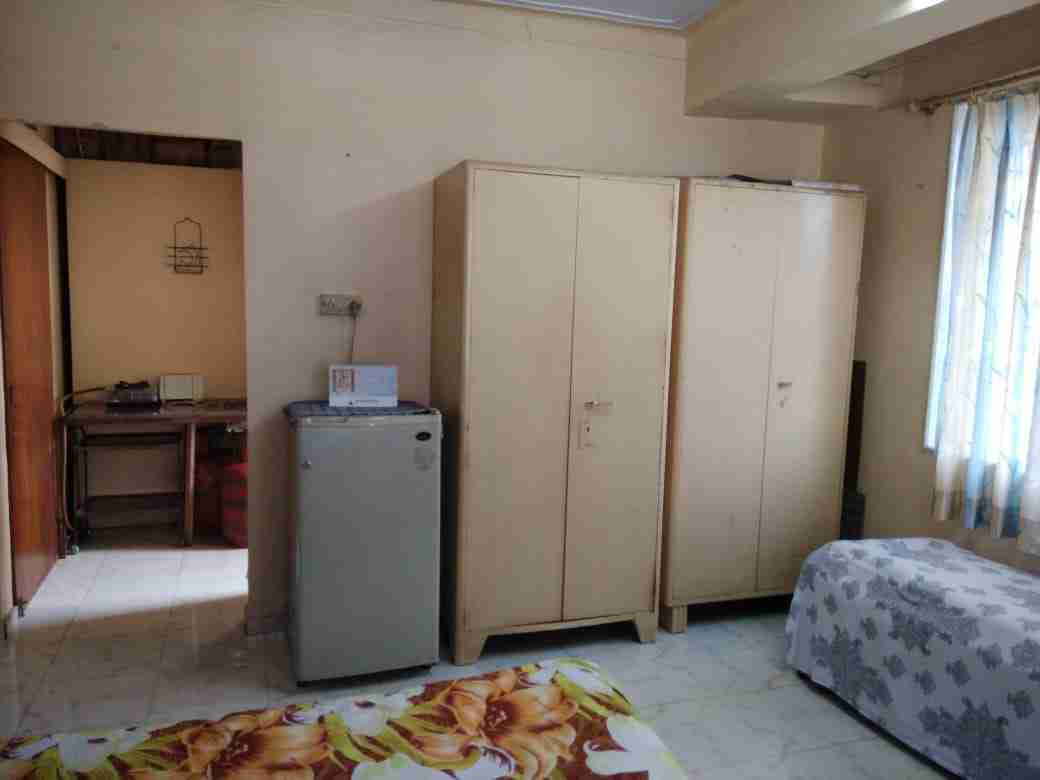 No Preference PG room in Juhu, Mumbai – photo 4